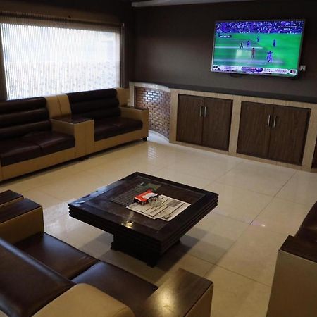 Manama Hotel Ijp 라왈핀디 외부 사진